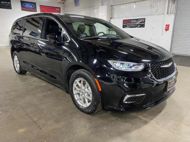 BUY CHRYSLER PACIFICA 2025 SELECT FWD, Frontline Auctions LLC